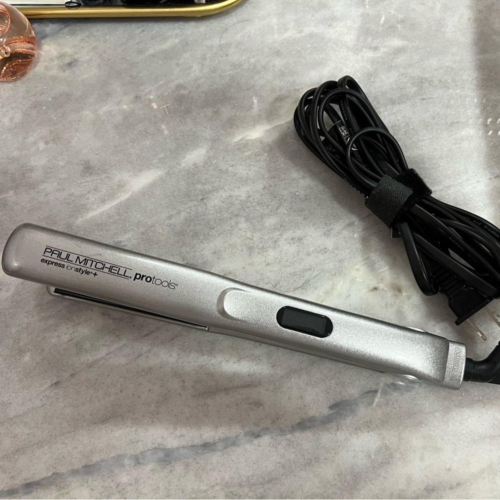Paul Mitchell Pro Tools Express Ion Silver Flat Iron